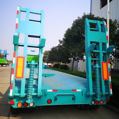 Τροχαίο ρυμουλκούμενο CIMC HUAJUN Lowboy Lowbed ρυμουλκούμενο για μη ασφαλτοστρωμένους δρόμους και τραχύ έδαφος