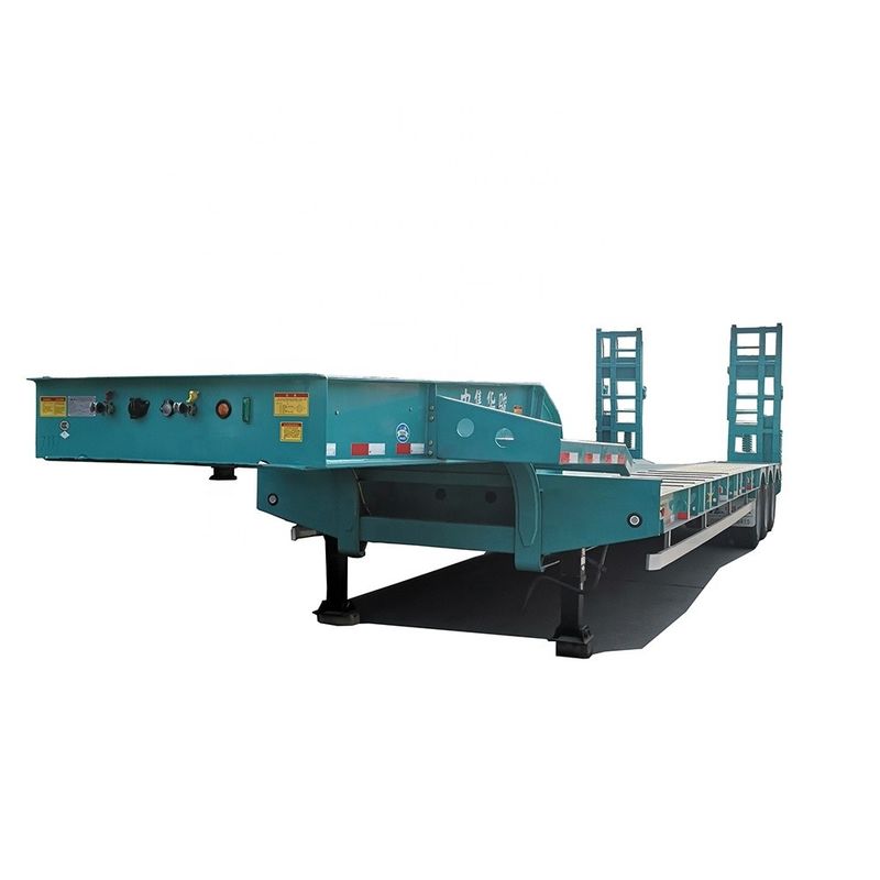 Τροχαίο ρυμουλκούμενο CIMC HUAJUN Lowboy Lowbed ρυμουλκούμενο για μη ασφαλτοστρωμένους δρόμους και τραχύ έδαφος